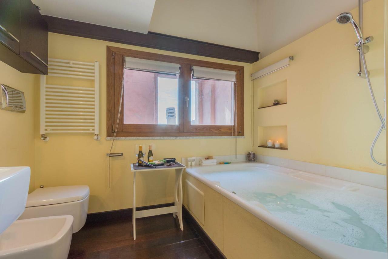Romantic Suite Canelles Cagliari Eksteriør bilde