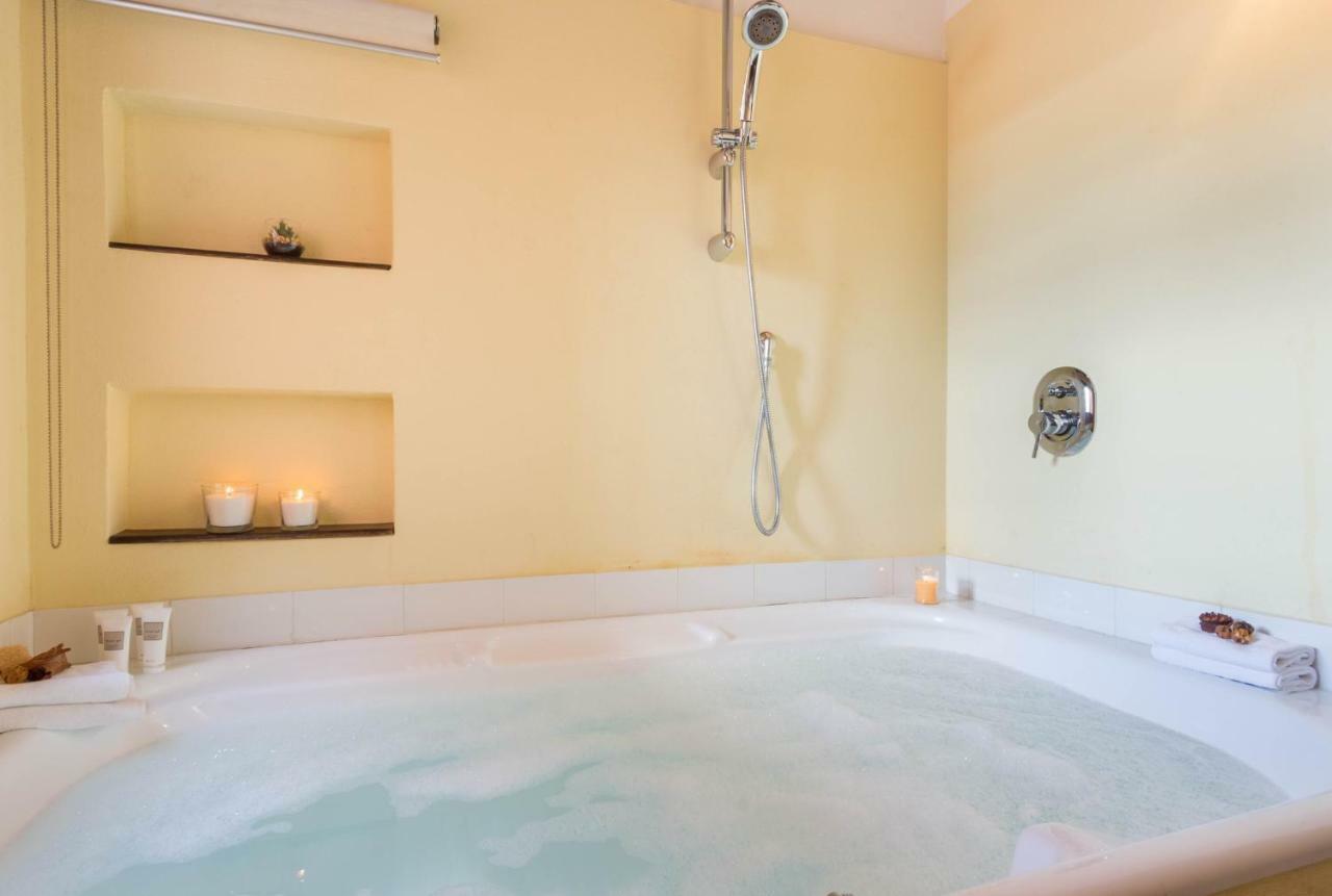 Romantic Suite Canelles Cagliari Eksteriør bilde