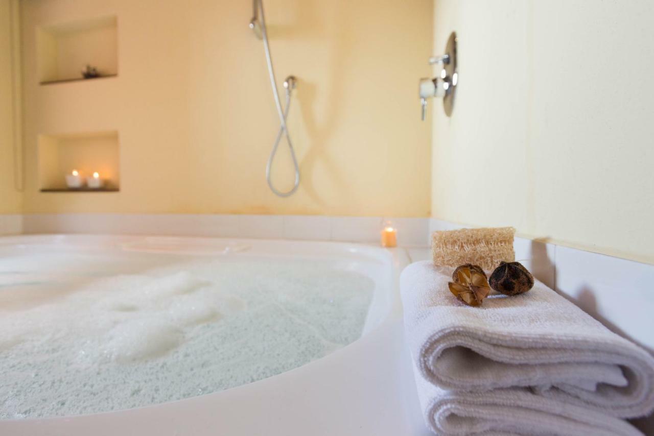 Romantic Suite Canelles Cagliari Eksteriør bilde